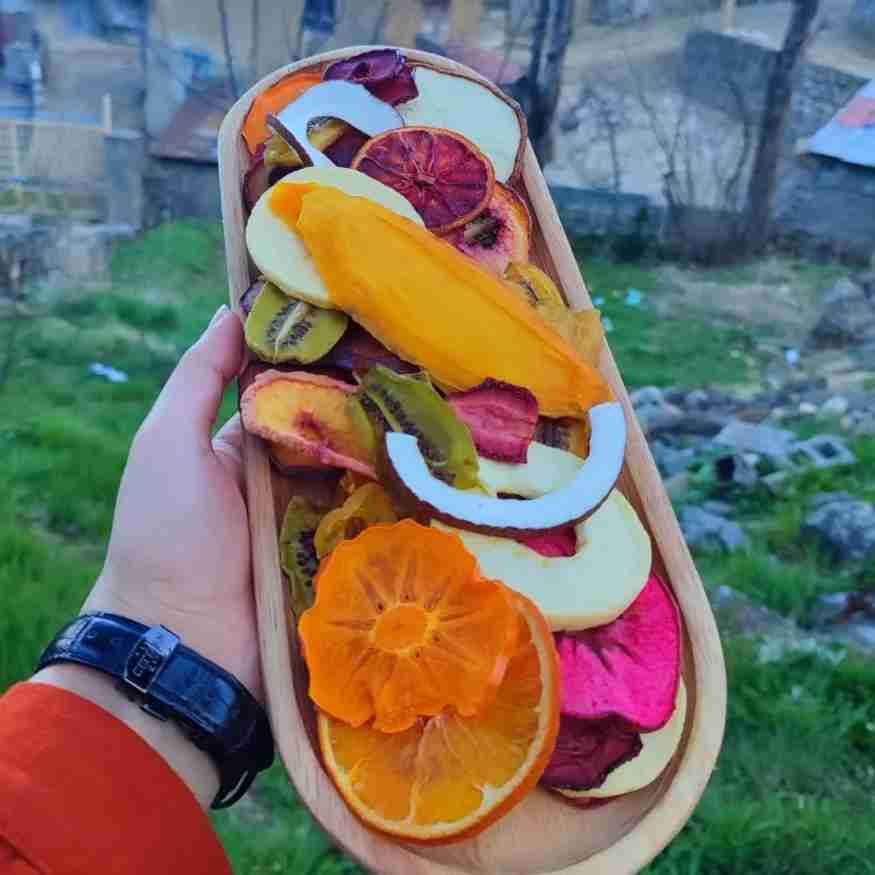 فواكه مجففة مشكلة
